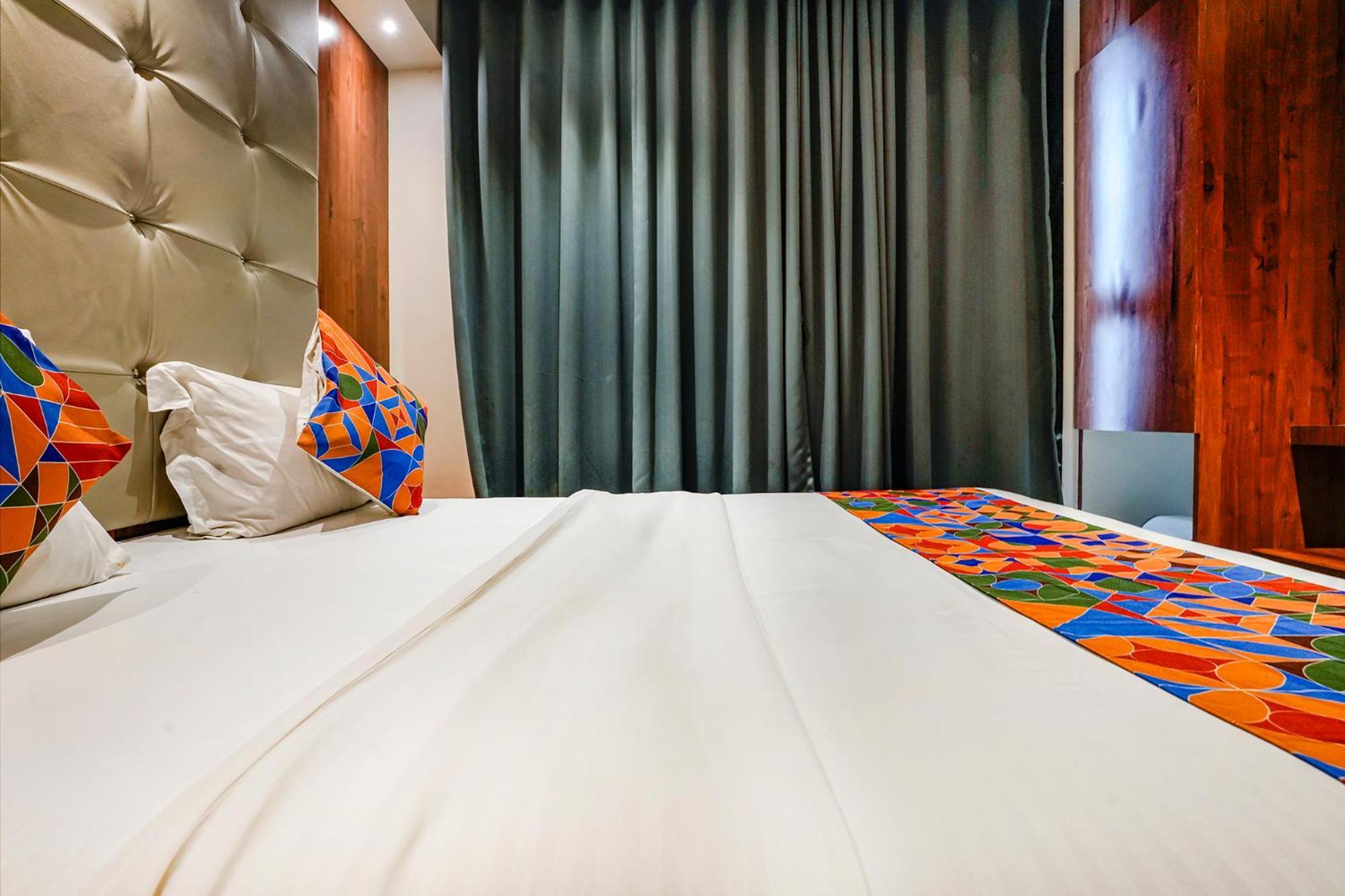 Fabexpress Utsav Residency - Nr Panvel Hotel Jamb Exterior photo