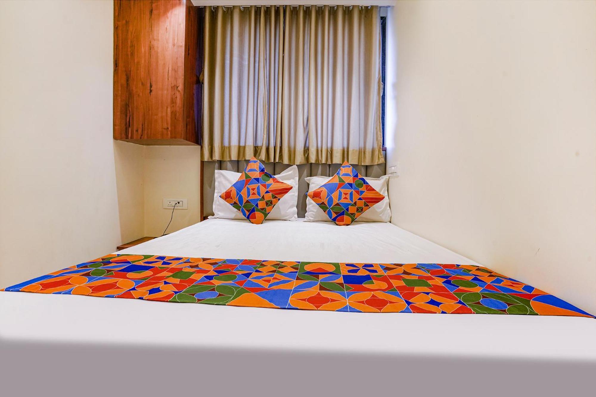 Fabexpress Utsav Residency - Nr Panvel Hotel Jamb Exterior photo